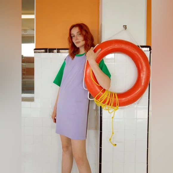 Odeyalo oversized colour block tee dress - Picture 1 of 6